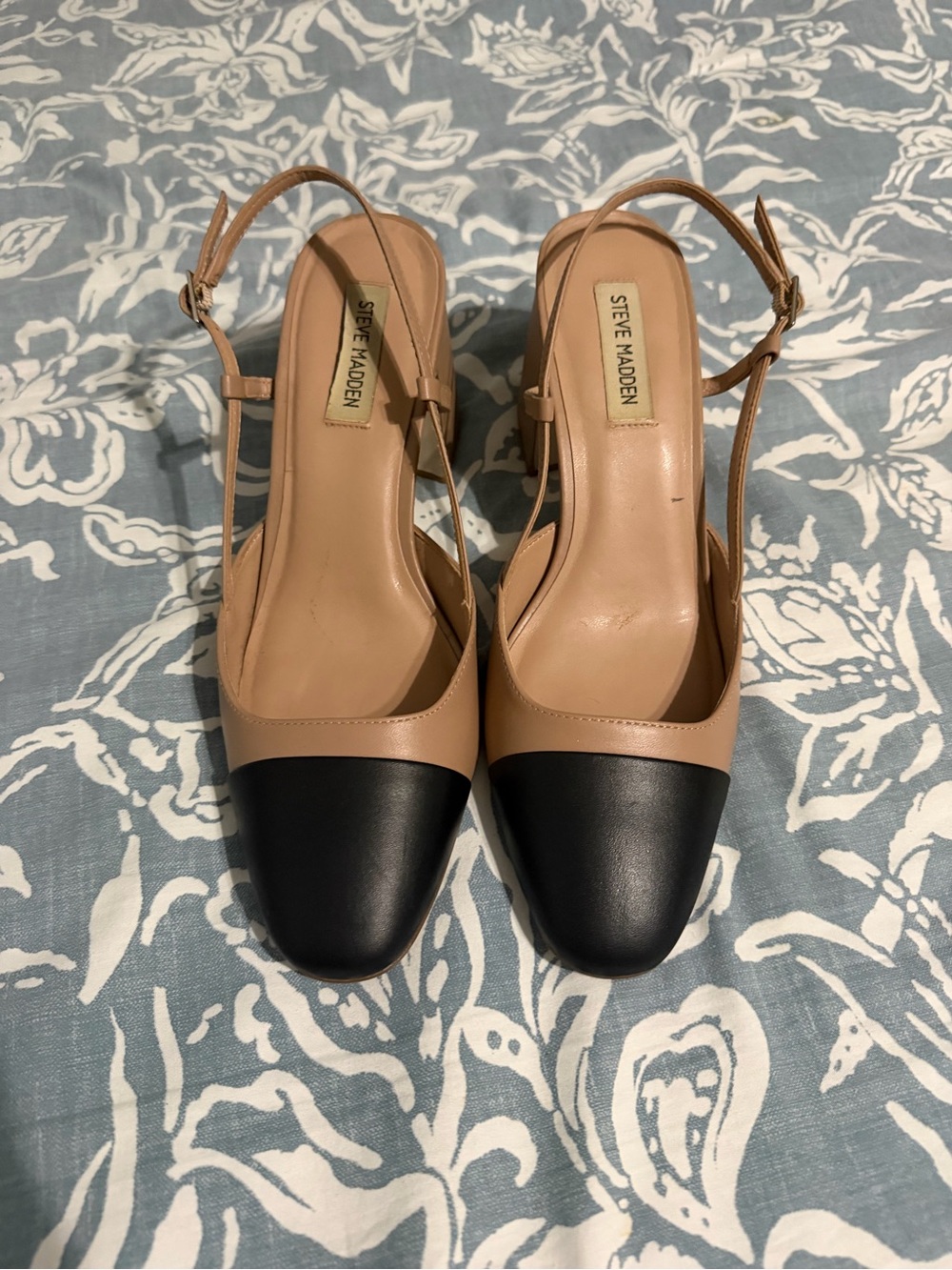 Steve Madden Two-Tone Beige and Black Slingback Pump Heels